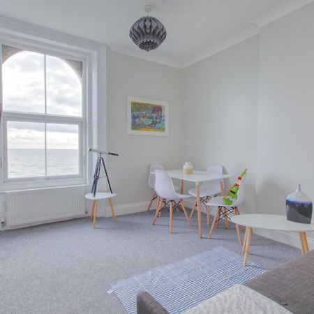Seashell - Hastings Apartment ภายนอก รูปภาพ