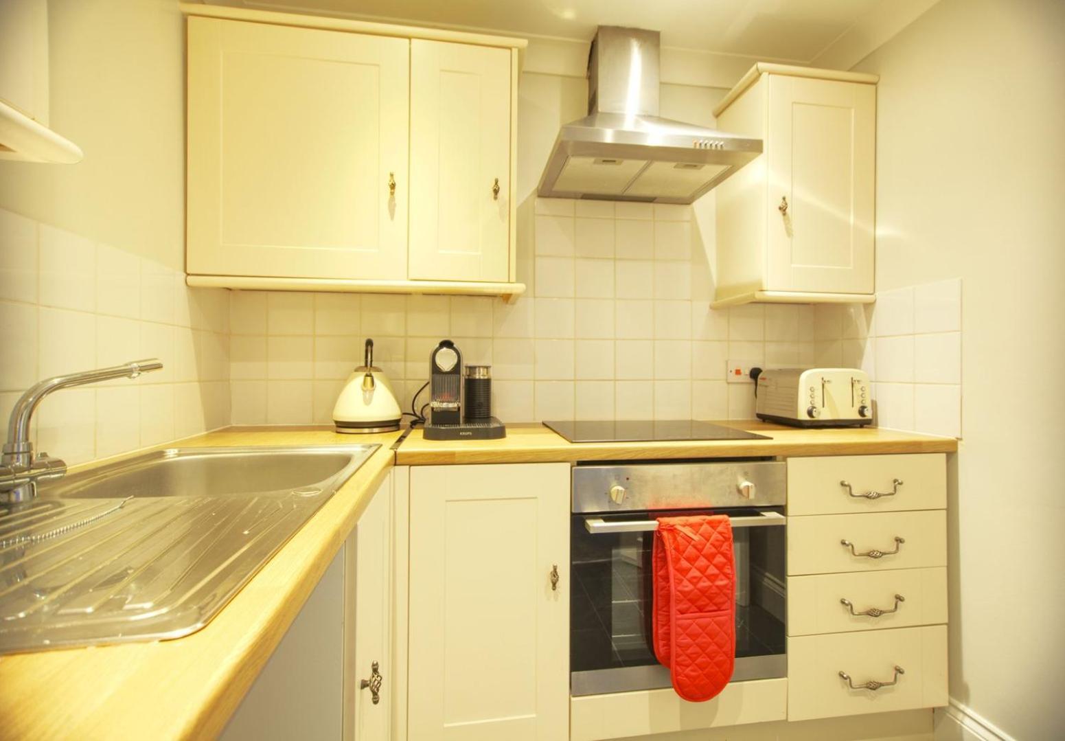 Seashell - Hastings Apartment ภายนอก รูปภาพ