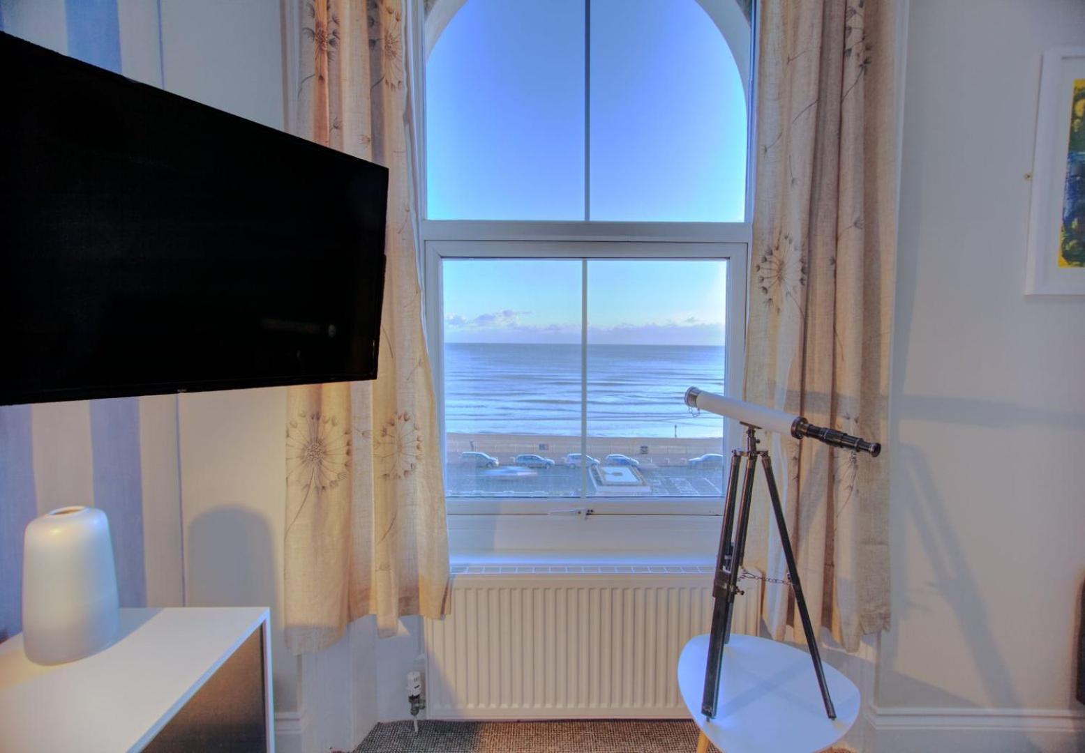 Seashell - Hastings Apartment ภายนอก รูปภาพ